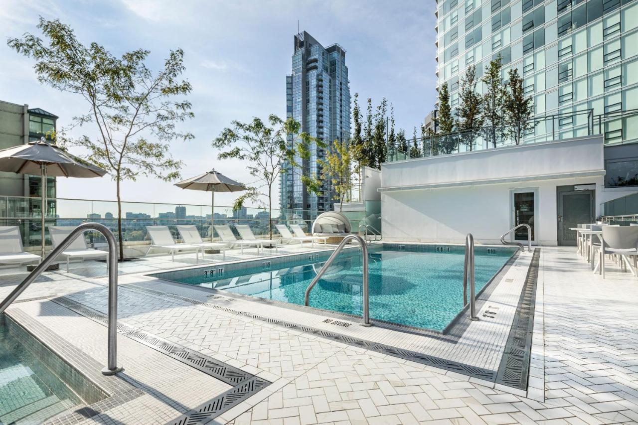 Level Yaletown - Richards Aparthotel Vancouver Esterno foto